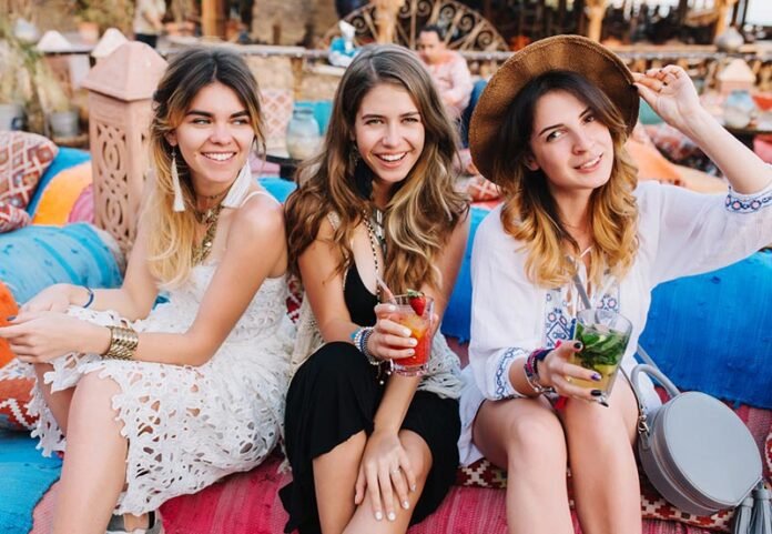 girl2PS5 Pro PS5 Pro